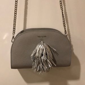 Ted Baker London front fridge light gray clutch